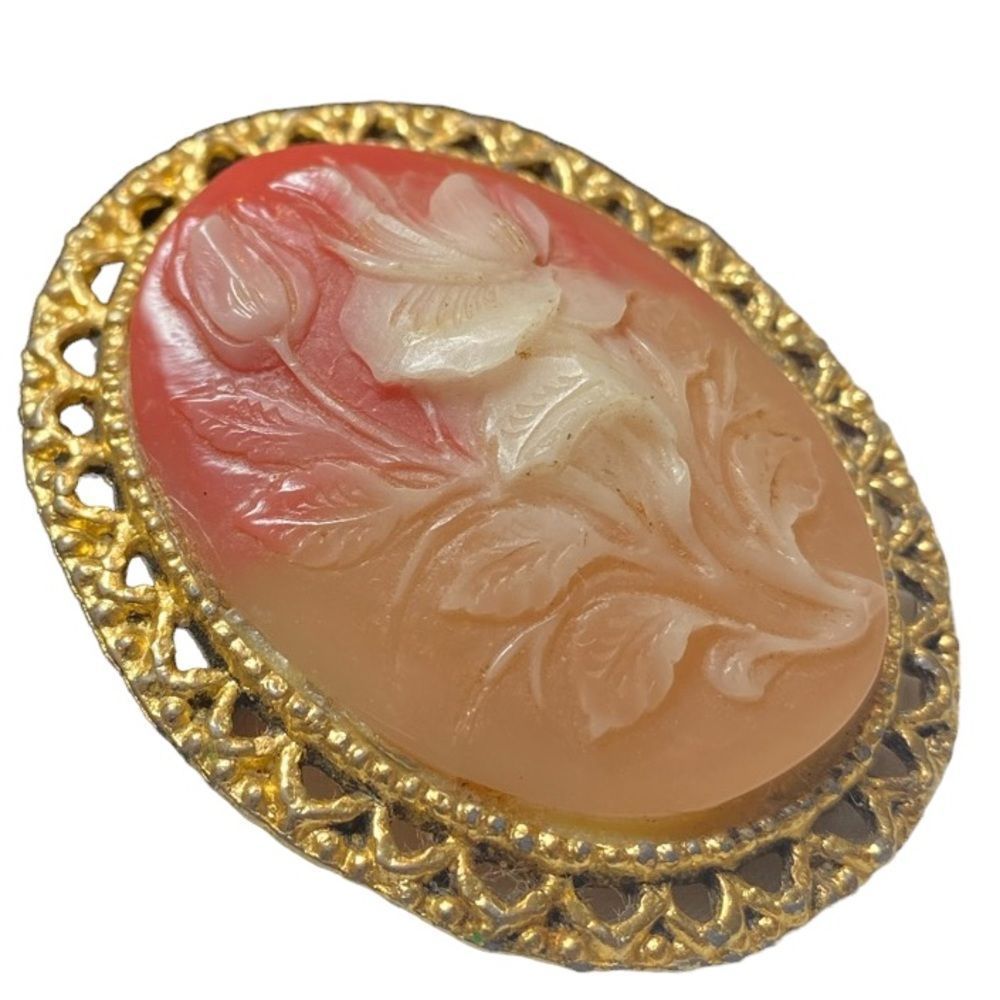 Vintage Carved Celluloid Flower Cameo Brooch - Picture 4 of 12